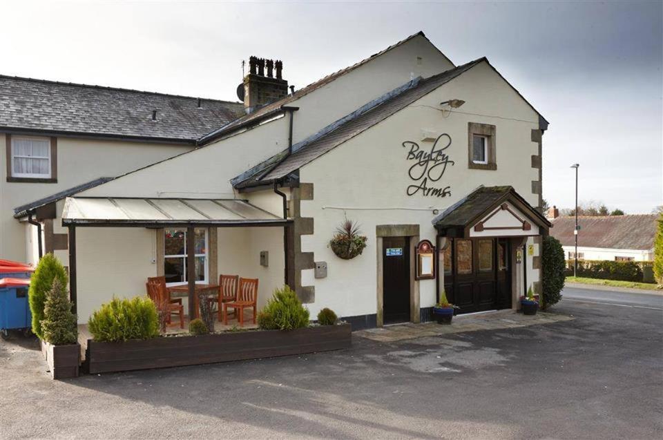 Hotel Bayley Arms Hurst Green  Exterior foto